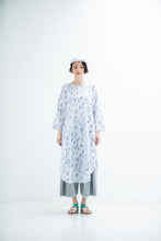 画像をギャラリービューアに読み込む, textile_湖面ストライププリント