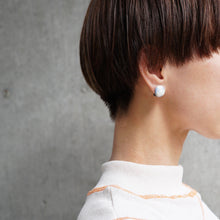 画像をギャラリービューアに読み込む, aardekleur イヤリングC