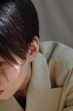 画像をギャラリービューアに読み込む, Tema'Baco' Logo“C.” イヤーカフ
