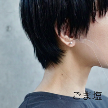画像をギャラリービューアに読み込む, CHIZURU NAGAOKA _ 2colors_earring ごま塩 / ペッパー