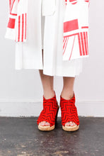 画像をギャラリービューアに読み込む, ラッセルベルトサンダル