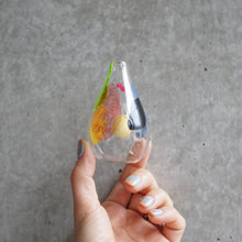 画像をギャラリービューアに読み込む, つめをぬるひと　一輪挿し
