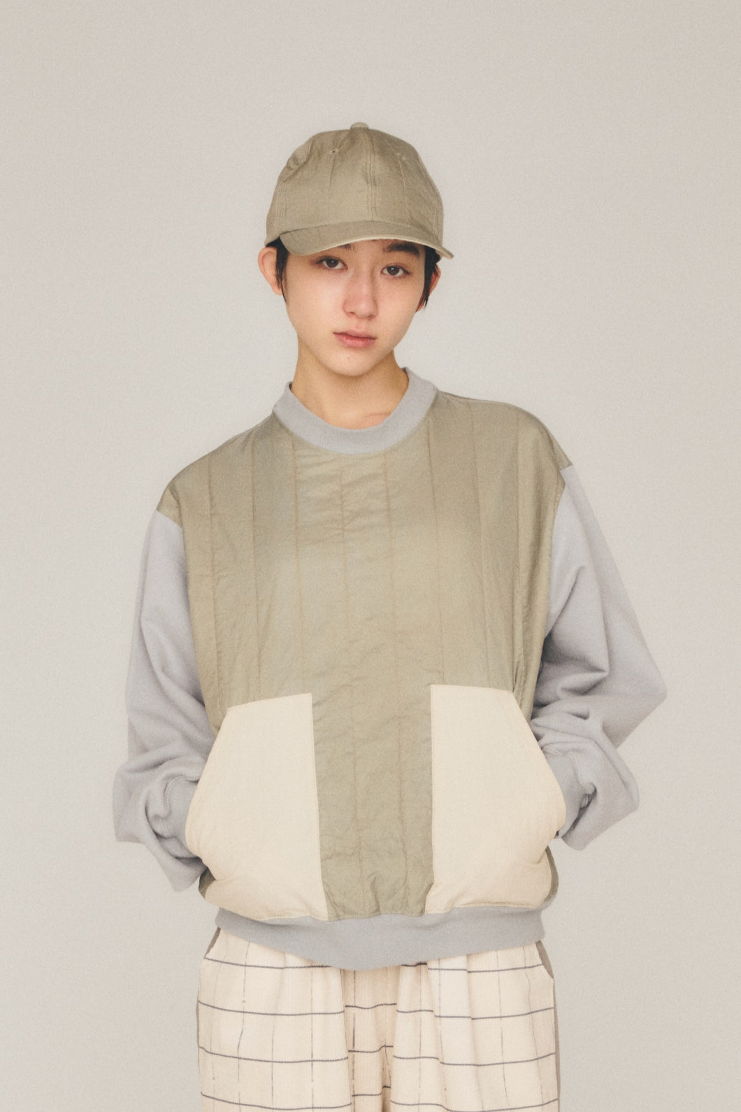 ウォッシュトキルティングプルオーバー_grey