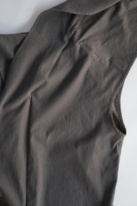 フォルデッドカラープルオーバー_charcoal grey