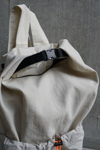 画像をギャラリービューアに読み込む, ロールトップバックパック_ivory
