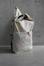 画像をギャラリービューアに読み込む, ロールトップバックパック_ivory
