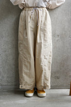 画像をギャラリービューアに読み込む, ナイロンワイドペインターパンツ_beige
