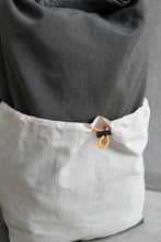 画像をギャラリービューアに読み込む, ロールトップバックパック_charcoal grey
