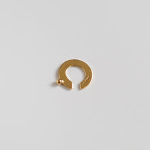 画像をギャラリービューアに読み込む, Tema'Baco'  Logo“C.”　イヤーカフ
