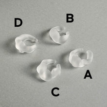 画像をギャラリービューアに読み込む, kuuma 　氷の塊イヤーカフ　(マット）
