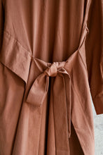 画像をギャラリービューアに読み込む, エプロンワンピース_brown【limited item】
