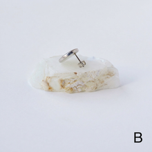 画像をギャラリービューアに読み込む, CHIZURU NAGAOKA _ DendriticAgate_earring_single
