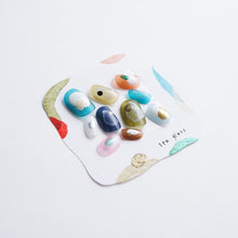 画像をギャラリービューアに読み込む, つめをぬるひと　sea glass
