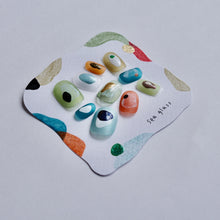 画像をギャラリービューアに読み込む, つめをぬるひと　sea glass
